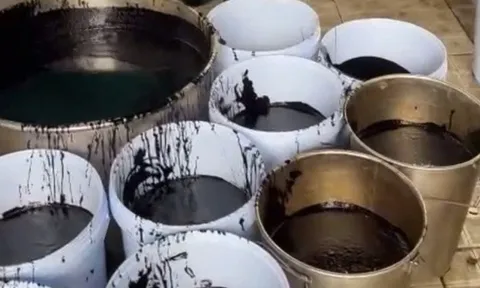Lật tẩy thủ đoạn sản xuất hàng trăm tấn cà phê giả từ chất phụ gia và hạt đậu nành