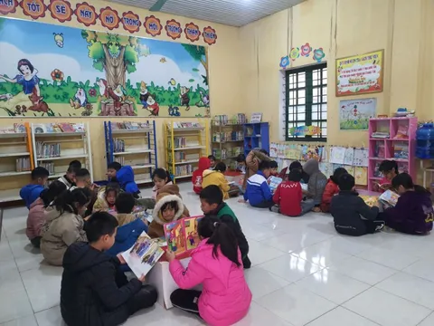 Định hướng và phát triển văn hóa , thói quen đọc sách cho học sinh