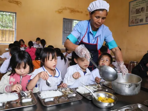 Chú trọng an toàn vệ sinh thực phẩm bếp ăn bán trú