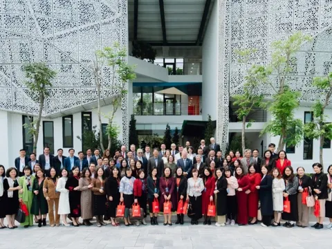 Quản trị khủng hoảng truyền thông trong giáo dục thời đại số