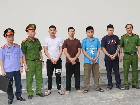 Triệt phá thành công 4 xưởng sản xuất giá đỗ ngâm hóa chất quy mô khủng