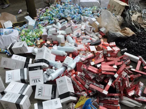 Hàng giả 'tấn công' mọi ngóc ngách đời sống: Mạnh tay nâng mức phạt và cuộc chiến tổng lực