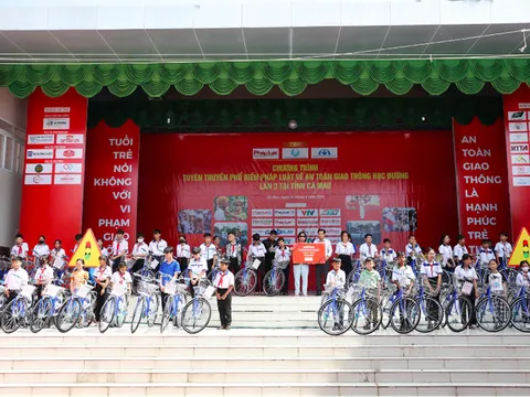 Hành trình nhân văn qua Caravan Báo Pháp luật Việt Nam lần 3