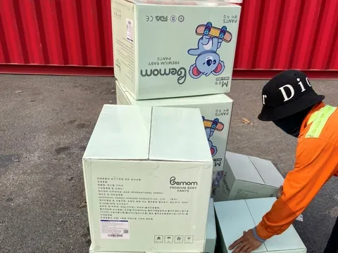 Hải Phòng: Điều tra lô tã, bỉm có dấu hiệu giả mạo với giá trị hàng tỷ đồng