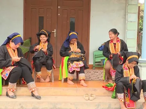 Quảng Ninh: Giữ gìn và phát huy bản sắc văn hóa dân tộc