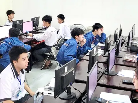 Chuyển đổi số hướng tới xây dựng trường học thông minh