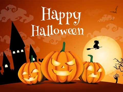 Người dân Thủ đô săn bí ngô 'siêu khổng lồ' giá chục triệu để trang trí Halloween
